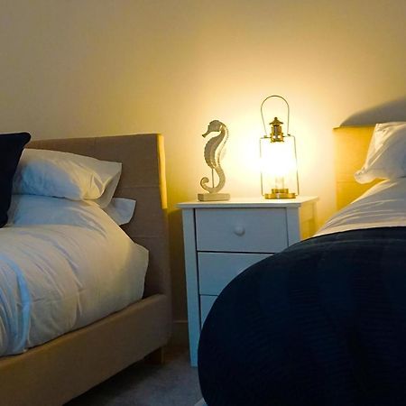 Staycation At Pine Cottage, A Newly Refurbished Holiday Cottage Goodwick Exteriör bild